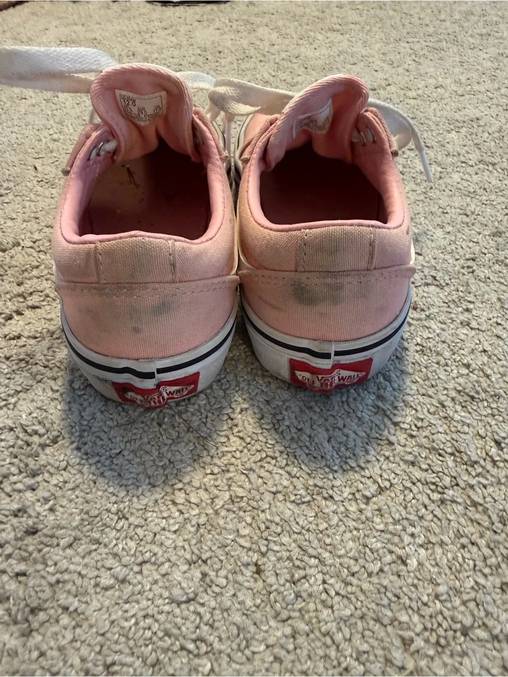 Vans Kids Low-Top Sneakers in Light Pink with White Stripe